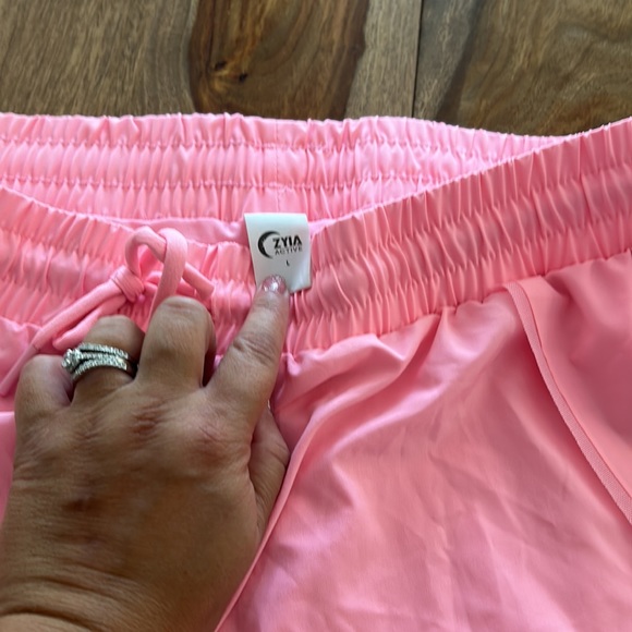 Short Zyia L - Picture 2 of 2